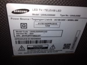 model tv led samsung ua40j500